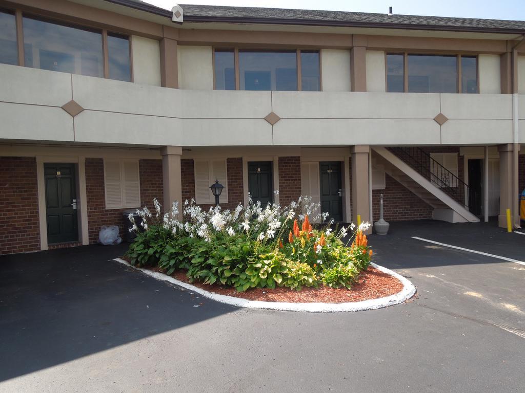 Knights Inn Bristol Levittown Buitenkant foto
