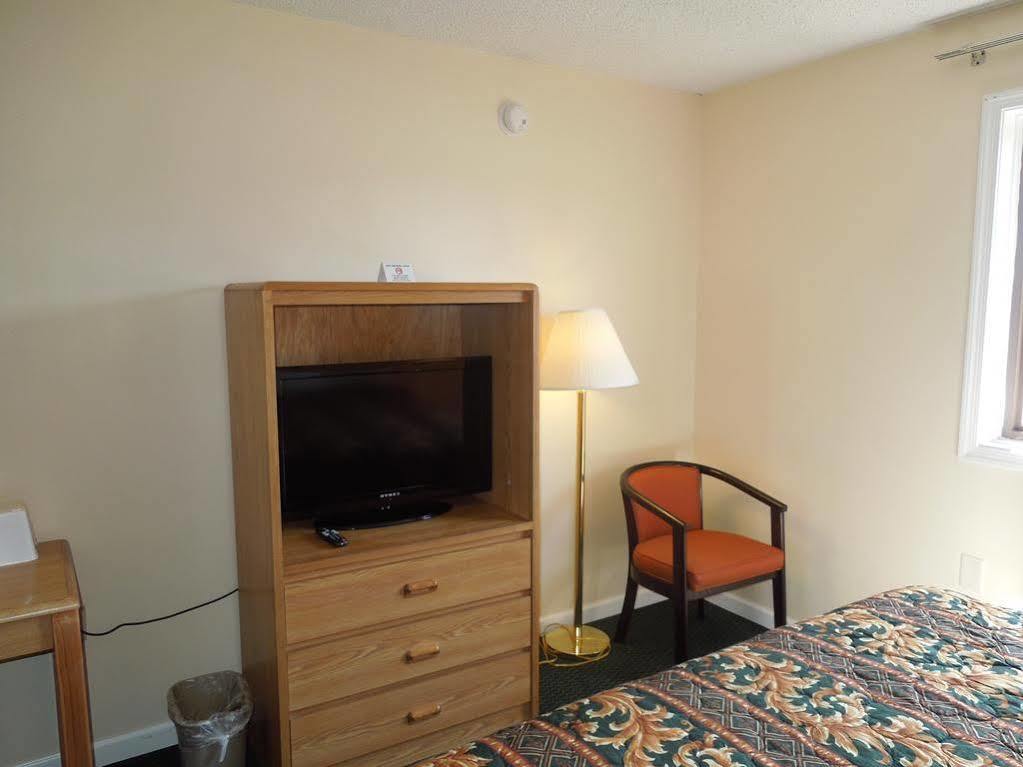 Knights Inn Bristol Levittown Buitenkant foto