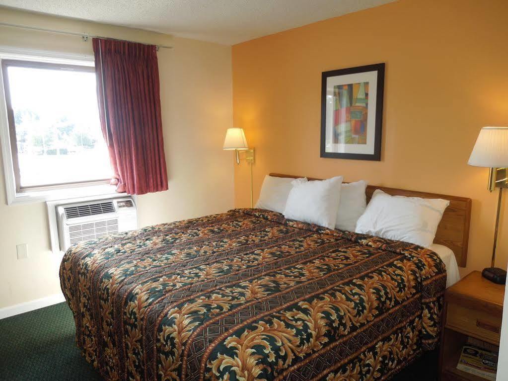 Knights Inn Bristol Levittown Buitenkant foto