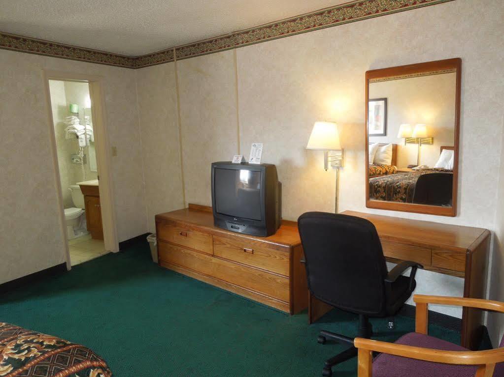 Knights Inn Bristol Levittown Buitenkant foto