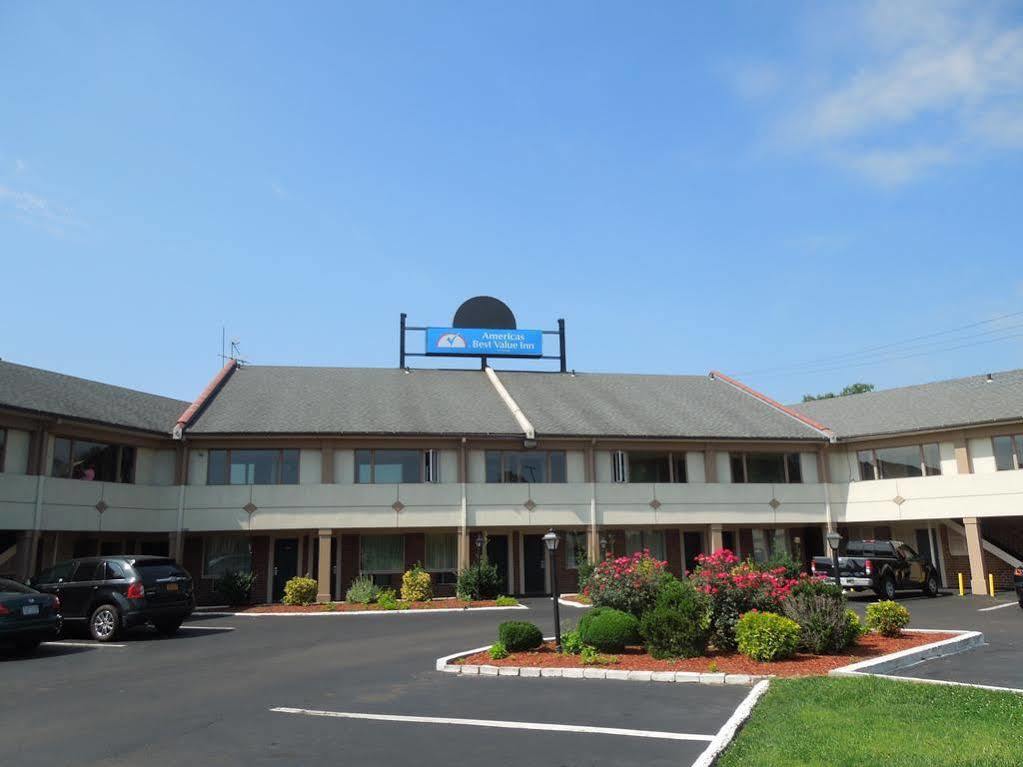 Knights Inn Bristol Levittown Buitenkant foto